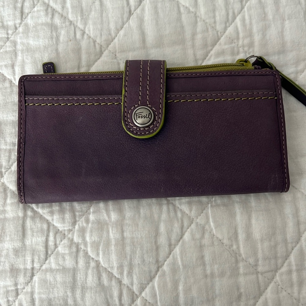 Fossil What Vintage Are You genuine leather bifold wallet in purple and green